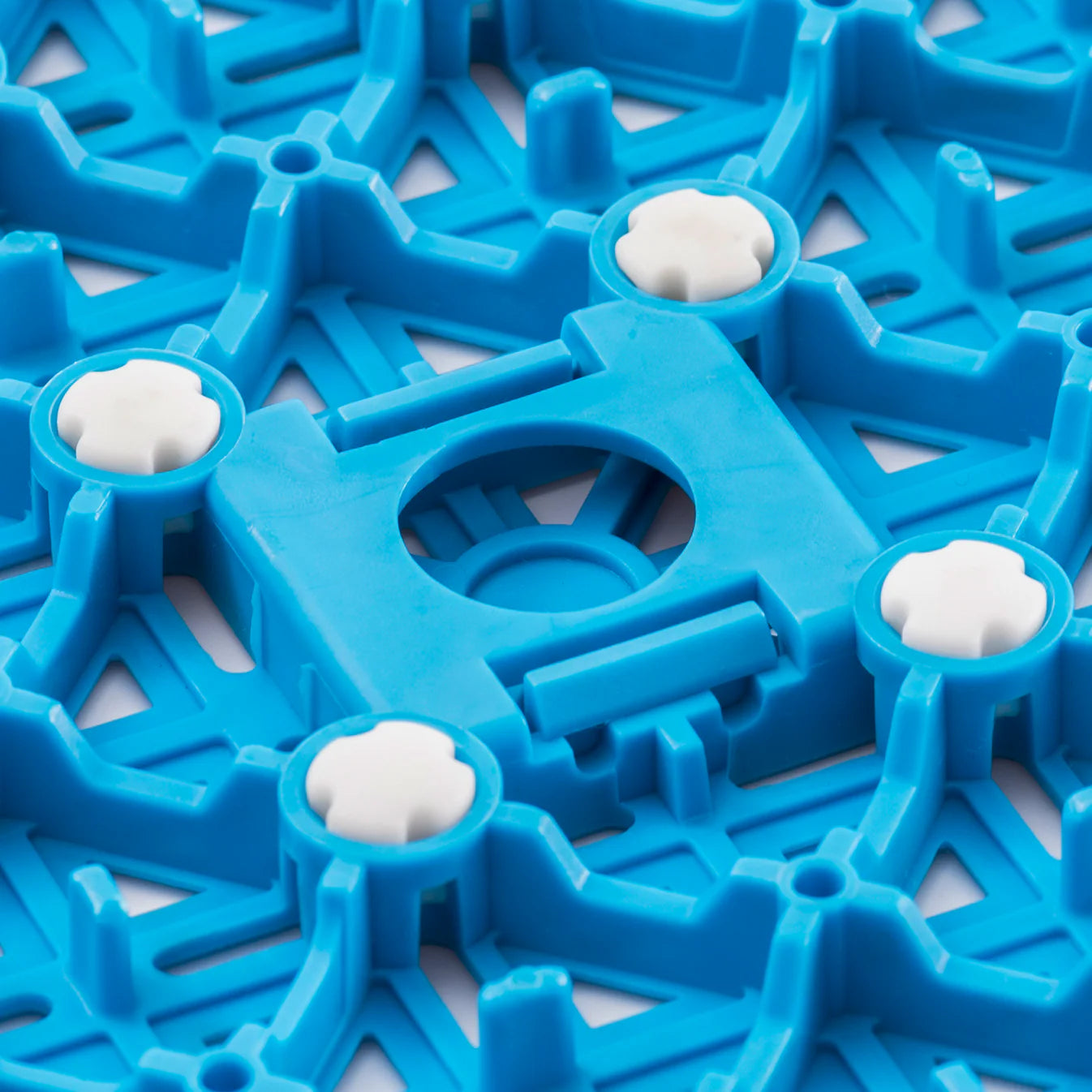 Elastic Court Tiles